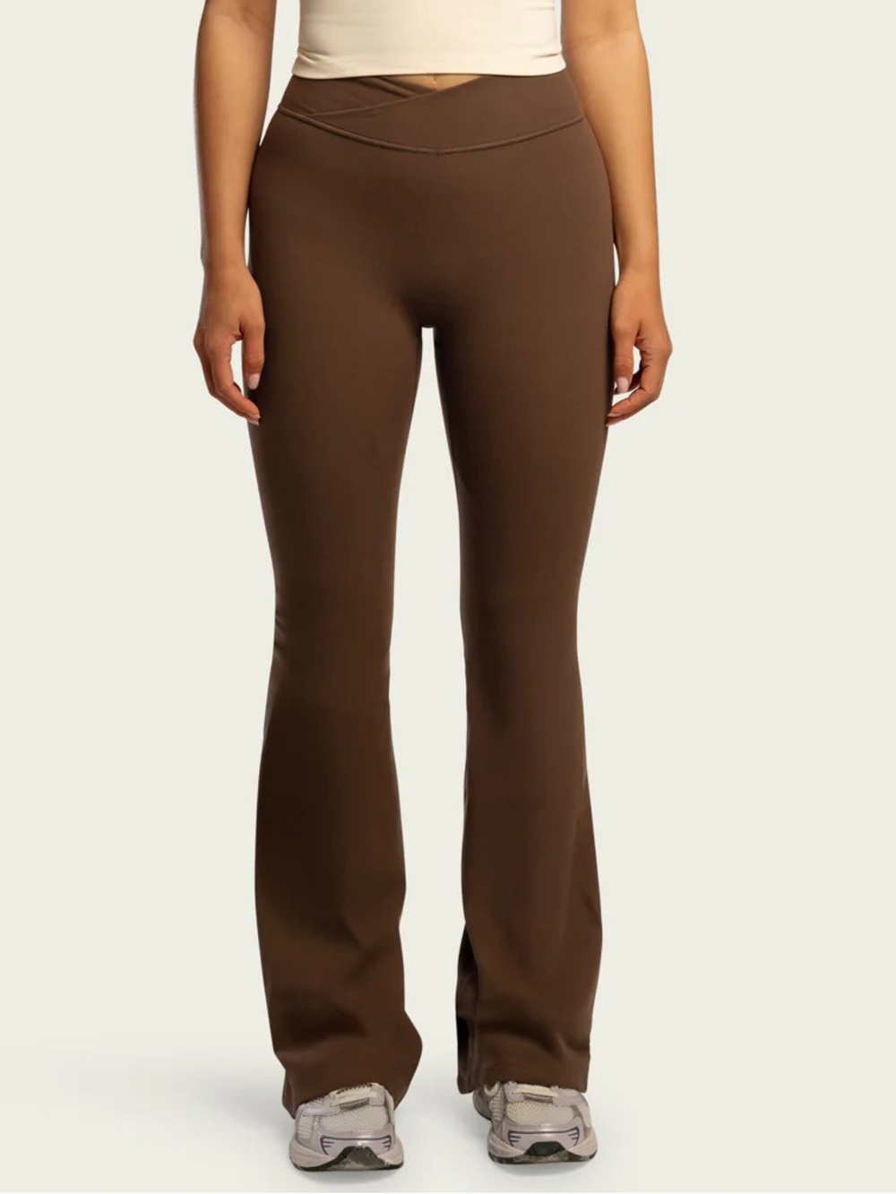 437 The V Flare Legging Teddy